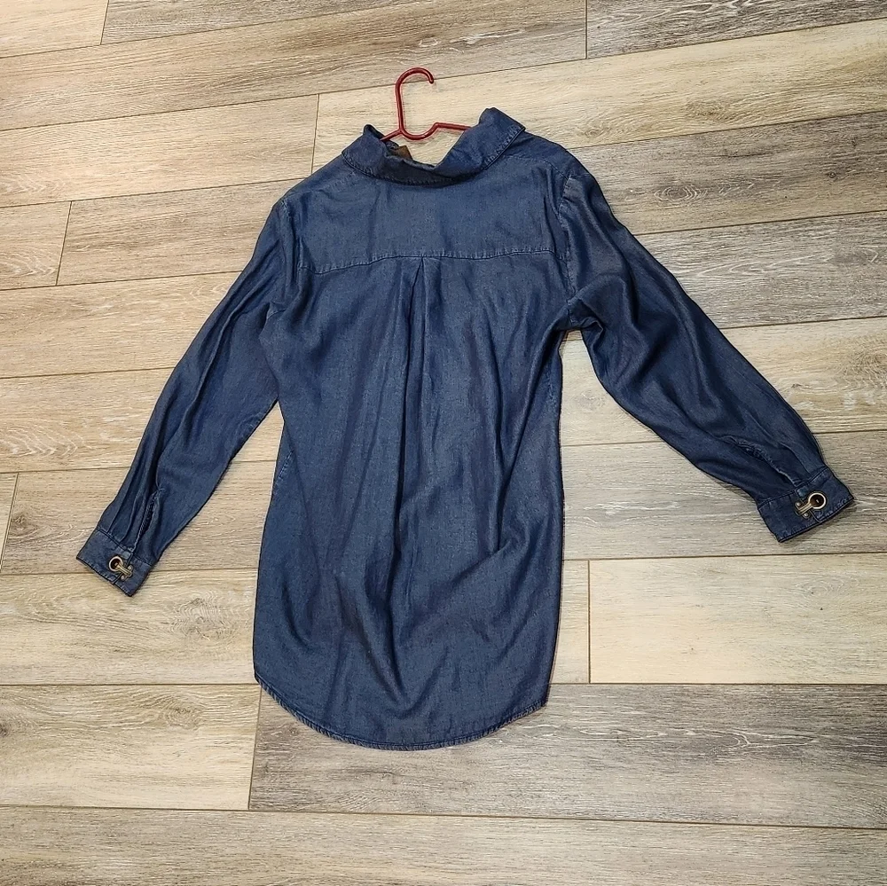 Soft Surroundings Chambray Denim Button-Up Shirt Size Medium